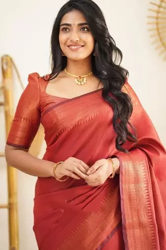 Red silk blend banarasi saree with unstitched blouse piece
