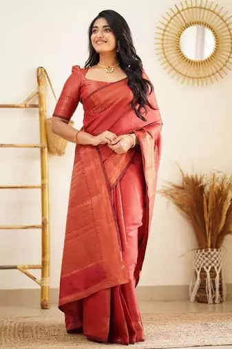 Red silk blend banarasi saree with unstitched blouse piece