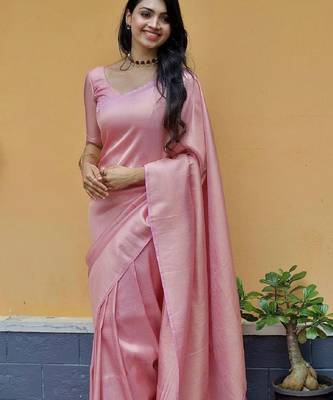 Baby pink silk blend banarasi saree with unstitched blouse piece 5