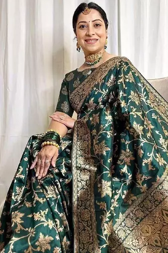 Green soft silk blend banarasi jacuard work designer party wear saree with unstitched blouse piece