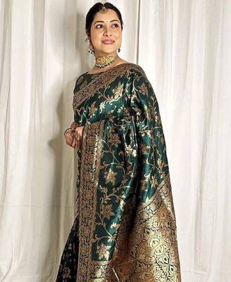Green silk blend banarasi saree with unstitched blouse piece 4