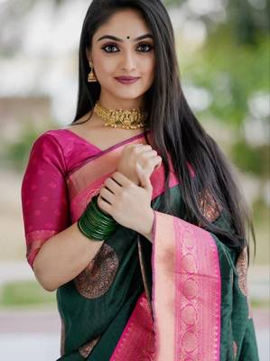 Green pink silk blend banarasi saree with unstitched blouse piece 2