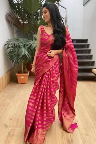 Pink silk blend banarasi saree with unstitched blouse piece