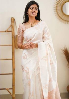 White silk blend banarasi saree with unstitched blouse piece 1