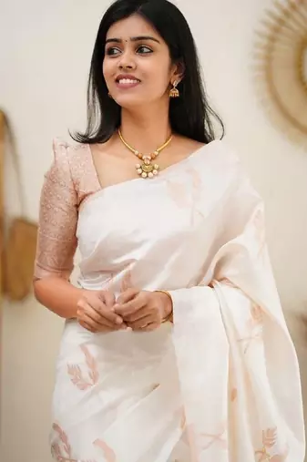 White silk blend banarasi saree with unstitched blouse piece