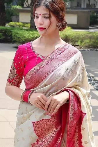 White pink silk blend banarasi saree with unstitched blouse piece