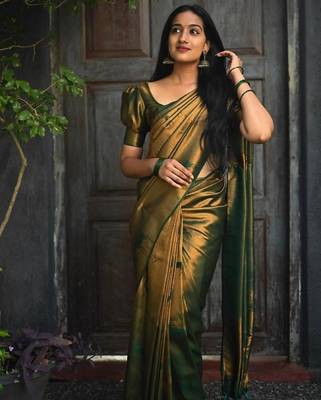 Green silk blend banarasi saree with unstitched blouse piece 1