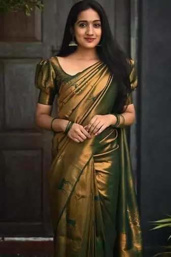 Green silk blend banarasi saree with unstitched blouse piece