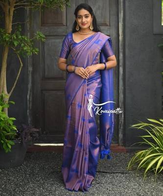 Blue silk blend banarasi saree with unstitched blouse piece 2