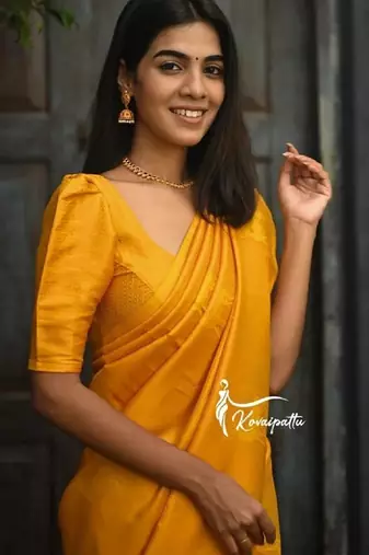 Yellow silk blend banarasi saree with unstitched blouse piece
