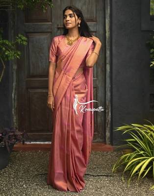 Baby pink silk blend banarasi saree with unstitched blouse piece 3