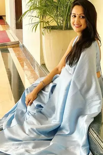 Sky blue silk blend banarasi saree with unstitched blouse piece