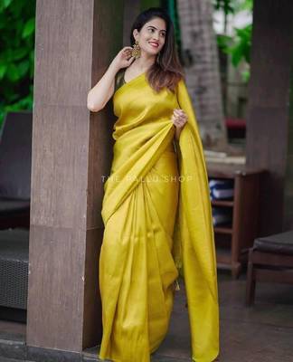 Yellow silk blend banarasi saree with unstitched blouse piece 2