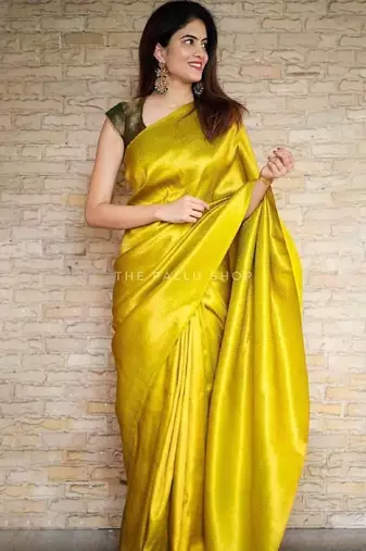 Yellow silk blend banarasi saree with unstitched blouse piece