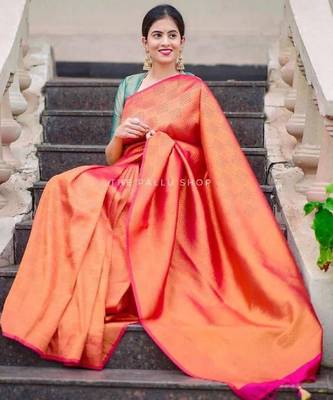 Red silk blend banarasi saree with unstitched blouse piece 3