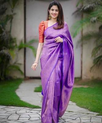 Purple silk blend banarasi saree with unstitched blouse piece 4