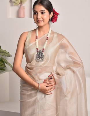 Pearl white tissue saree with unstitched blouse piece 3