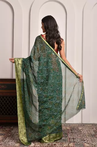 Green elegant bandhani georgette saree