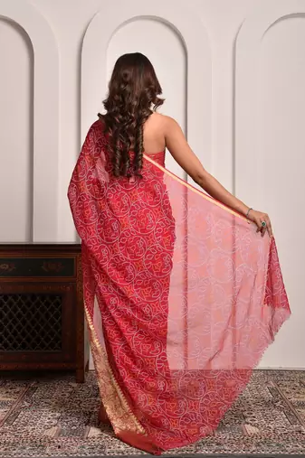 Magenta pink designer bandhani georgette saree with zari border