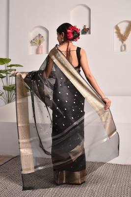Black elegant banarasi tissue saree 5