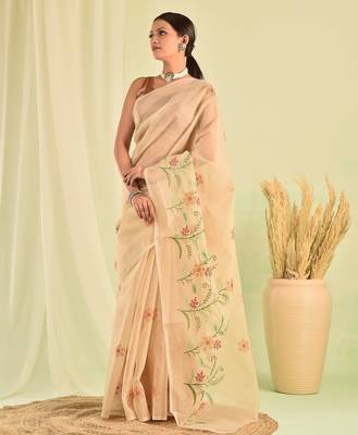 Beige kota doria saree with hand embroidery 2