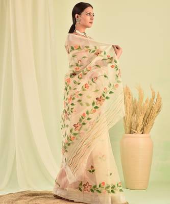 Beige hand painted kota doria saree 4