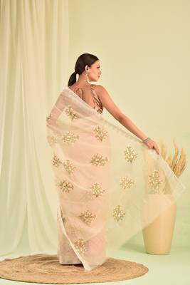 Beige hand embroidered floral kota doria saree 5