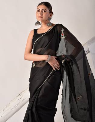 Black gota patti kota doria saree 5