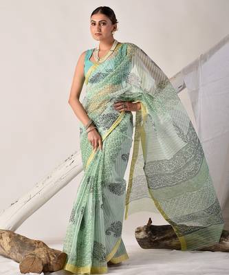 Green block printed pure kota doria floral  saree 4