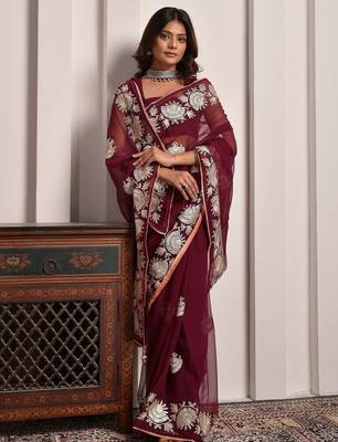 Luxe maroon gota accented georgette saree with unstitched blouse piece 2