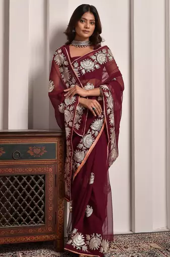 Luxe maroon gota accented georgette saree with unstitched blouse piece