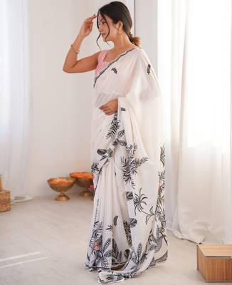 Chiffon digital print scallped border foil mirror work saree 4