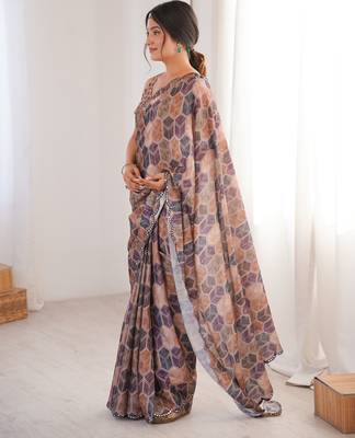 Chiffon digital print scallped border foil mirror work saree 4