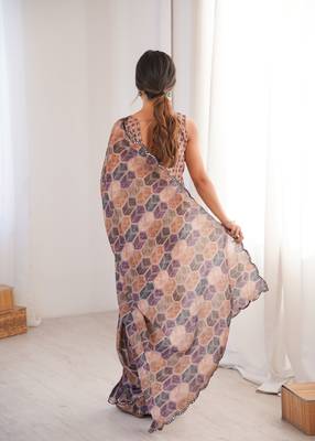 Chiffon digital print scallped border foil mirror work saree 5
