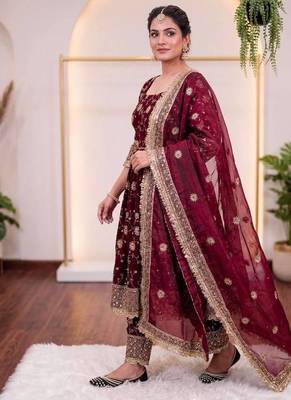 Maroon color designer kurta set with heavy embroidery 2