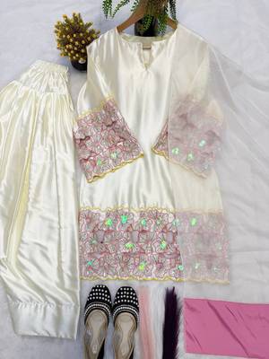 Designer ivory kurta palazzo set with pink floral lace work 4