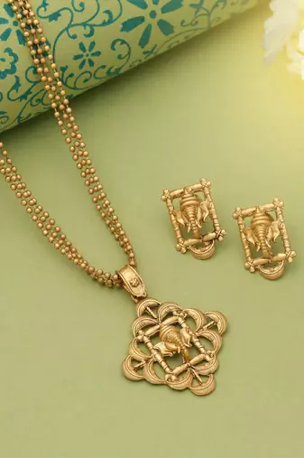 Gold color lord ganesha matte gold necklace set