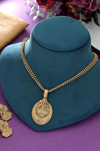 matte gold ganesha lotus pendant necklace set