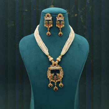 multicolor beaded meenakari matte gold necklace set 2