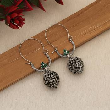 green alloy earrings with oxidised stone drop design 2