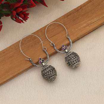 silver alloy earrings with oxidised stone drop work 2