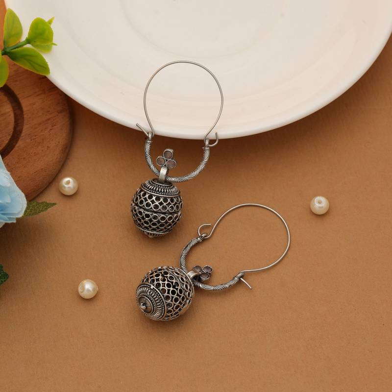 Off white color oxidised earrings