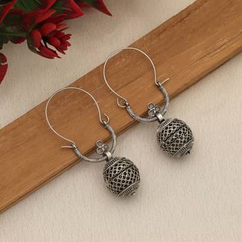 off white alloy earrings with stone drop design 2