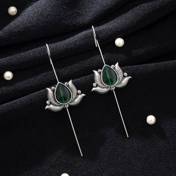 green alloy ear cuff with stone drop design 2