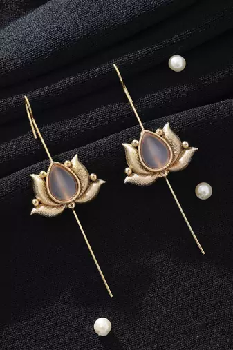 light pink alloy ear cuff with gold plated stone work