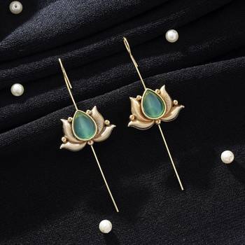 pista green alloy ear cuff with glass stone design 2