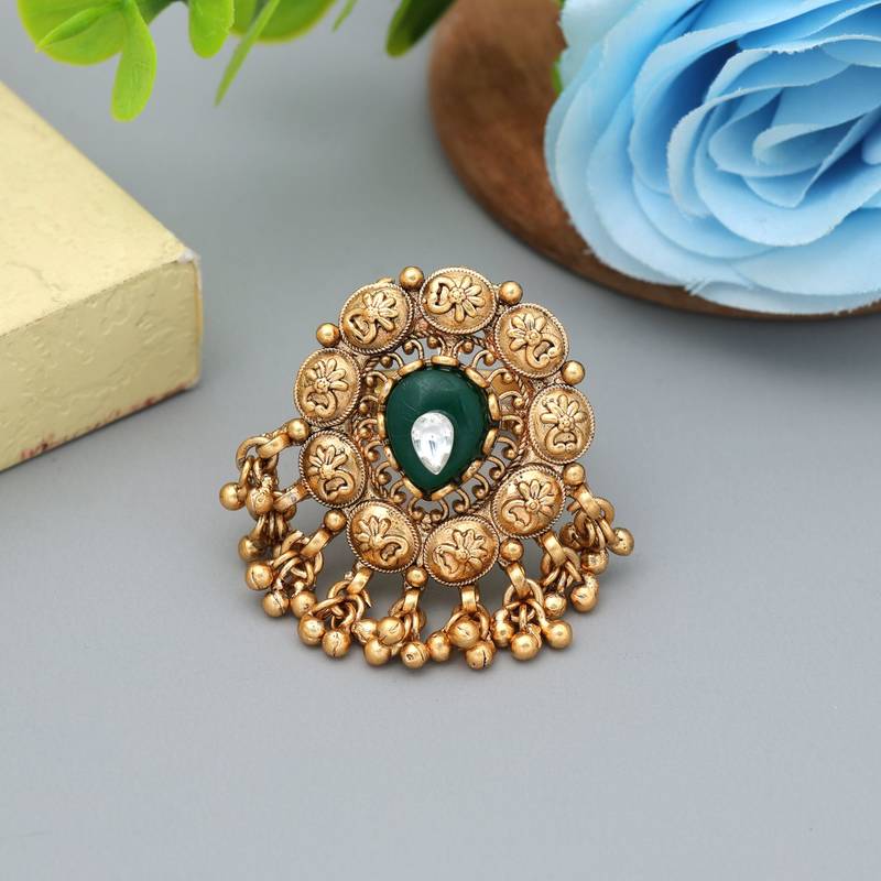 Green color matte gold rings