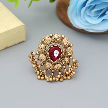 red alloy ring with gold plated stone design 1