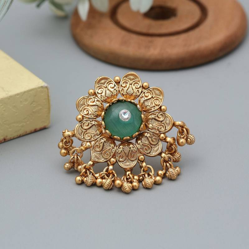 Pista green color matte gold rings