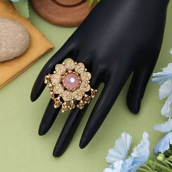 pink alloy ring with gold plated stone design 2